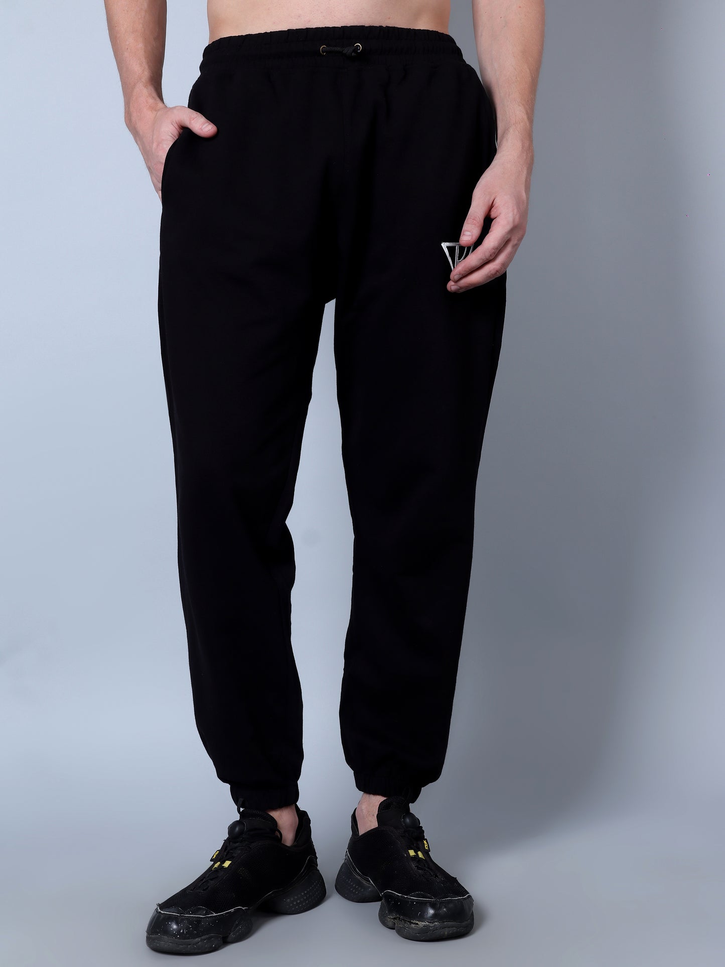 Relaxed Fit Trackpants (Black)