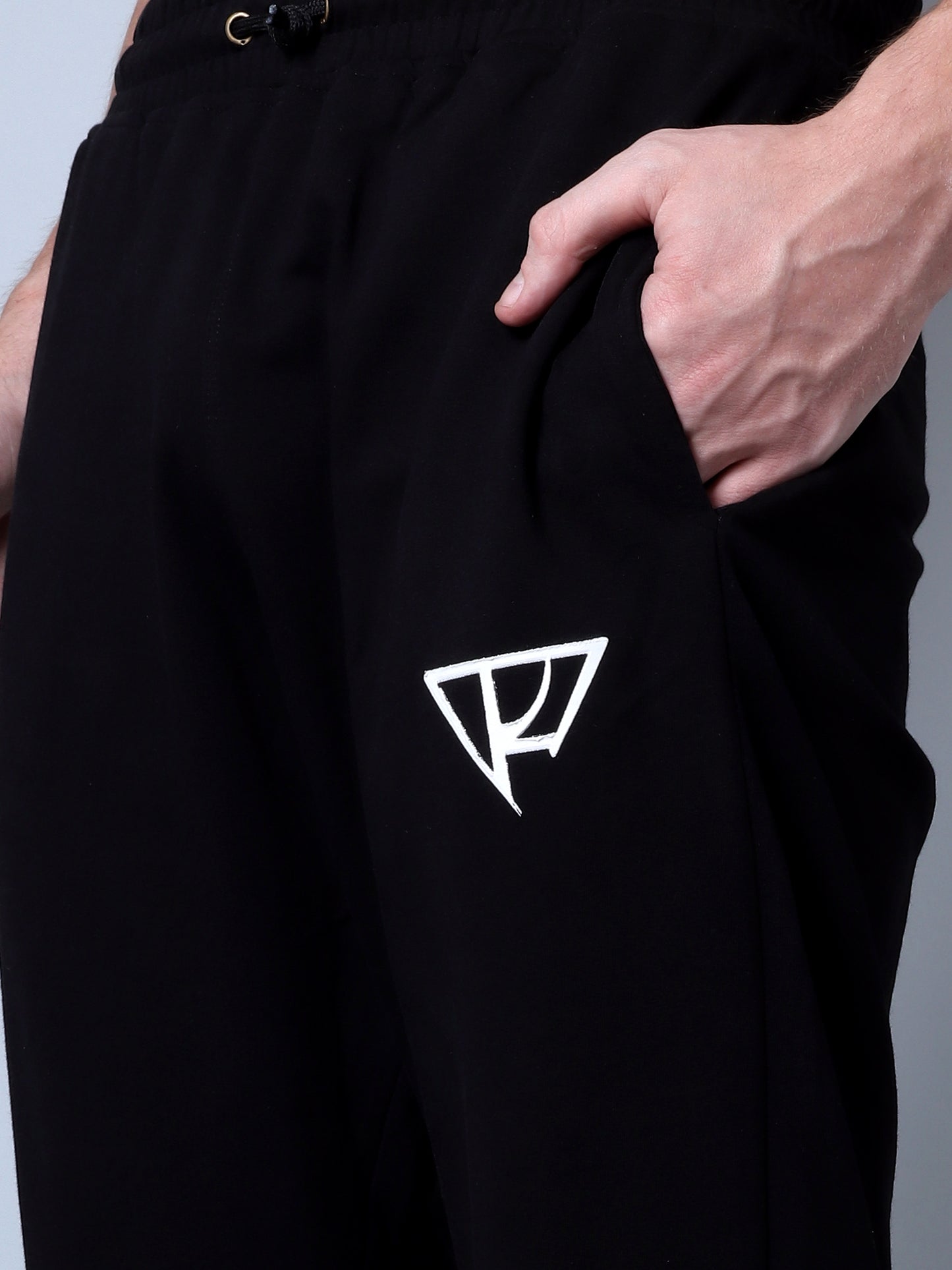 Relaxed Fit Trackpants (Black)