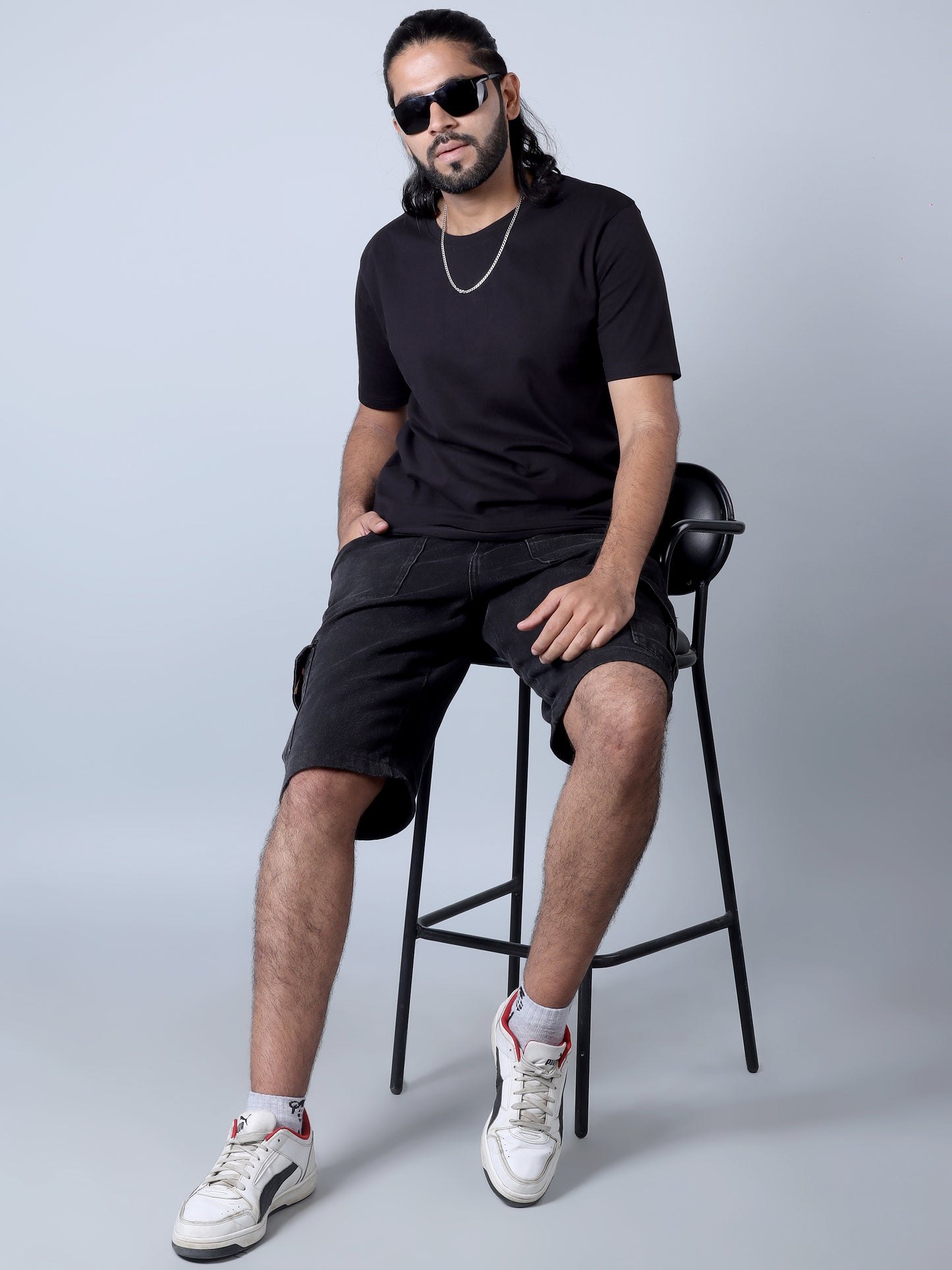 Solid Round Neck T-Shirt (Black)